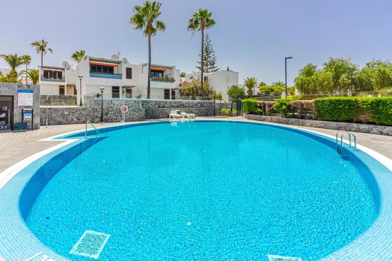 Apartment Apart America - 150 Meters From The Beach, Free Wi-Fi Arona  Exteriér fotografie