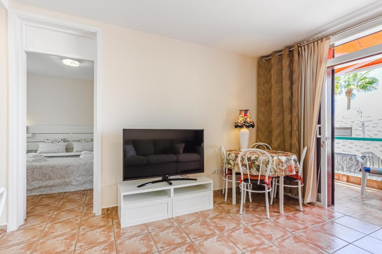 Apartment Apart America - 150 Meters From The Beach, Free Wi-Fi Arona  Exteriér fotografie