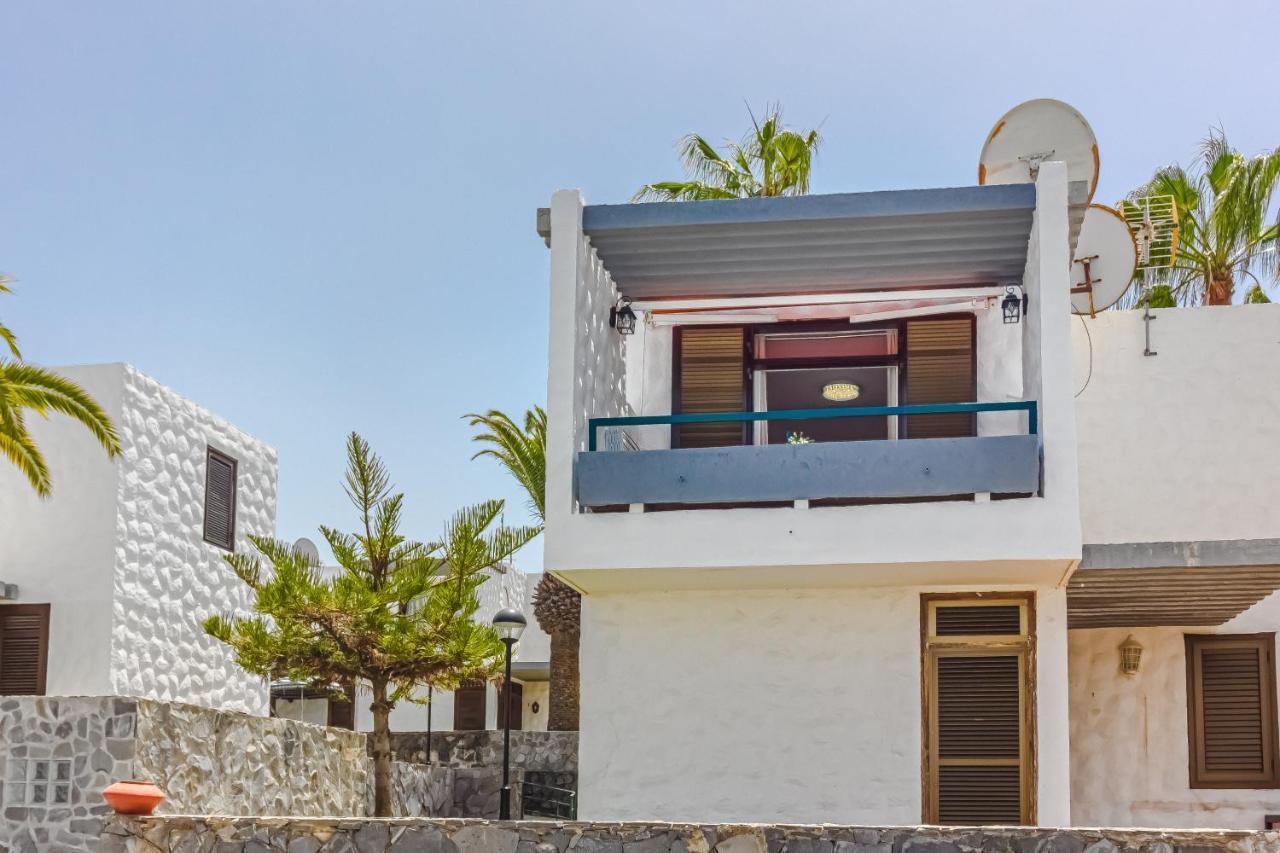 Apartment Apart America - 150 Meters From The Beach, Free Wi-Fi Arona  Exteriér fotografie